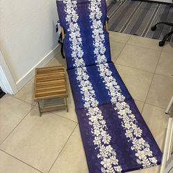 Melino beach lounger with tray table