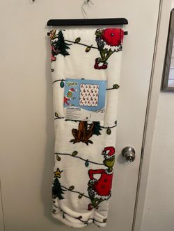 The Grinch Oversized Christmas Throw Blanket