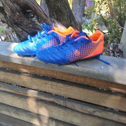 Soccer Cleats Size 8.5