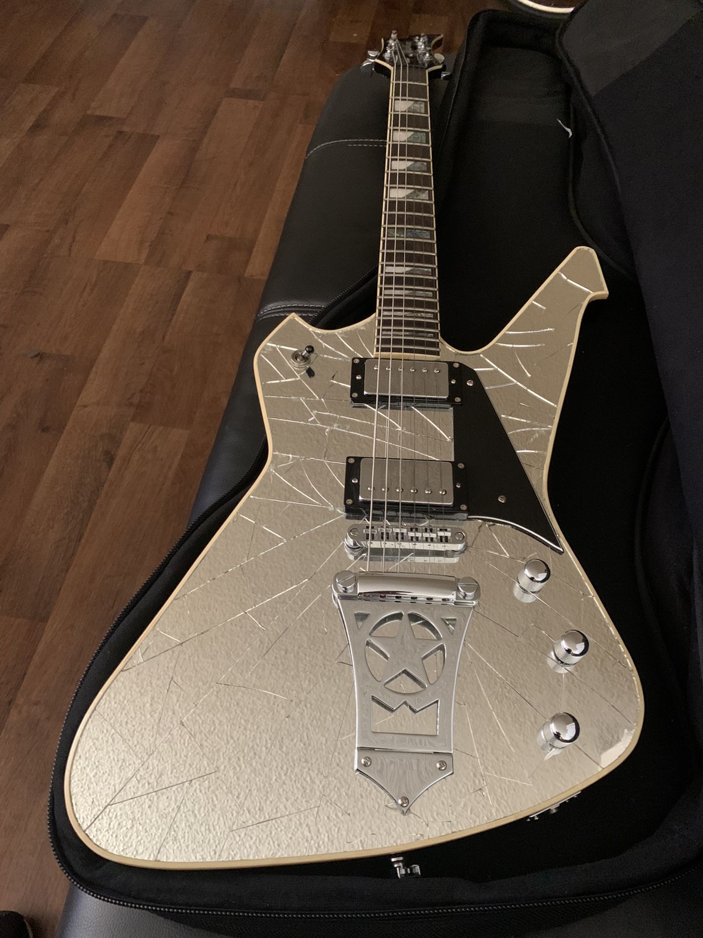Washburn PS1800 Paul Stanley Electric Guitar