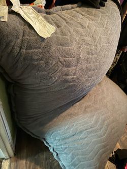 Giant pillow bed