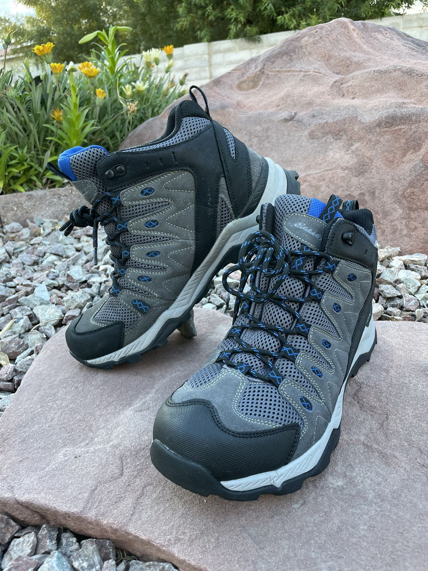 Men's Eddie Bauer Hiking Shoes size 11