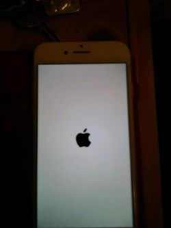 Iphone 7 Like new!!!**