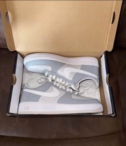 Nike Air Force 1 '07 LV8 'Wolf Grey Patent