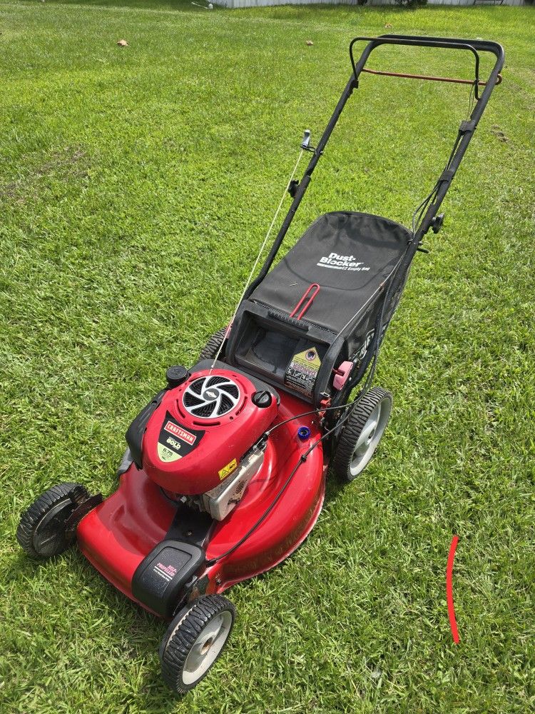 Craftsman 22" Self-propelled Lawn Mower 