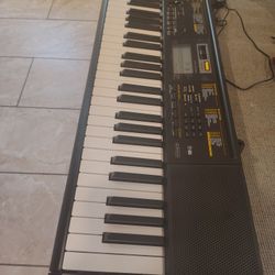 Casio Piano Ctk 2400 Like New  