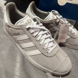 BRAND NEW!! Women’s 10 Adidas Gazelle 