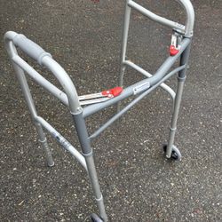 Collapsable Adult Walker 