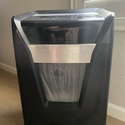Staples professional shredder
