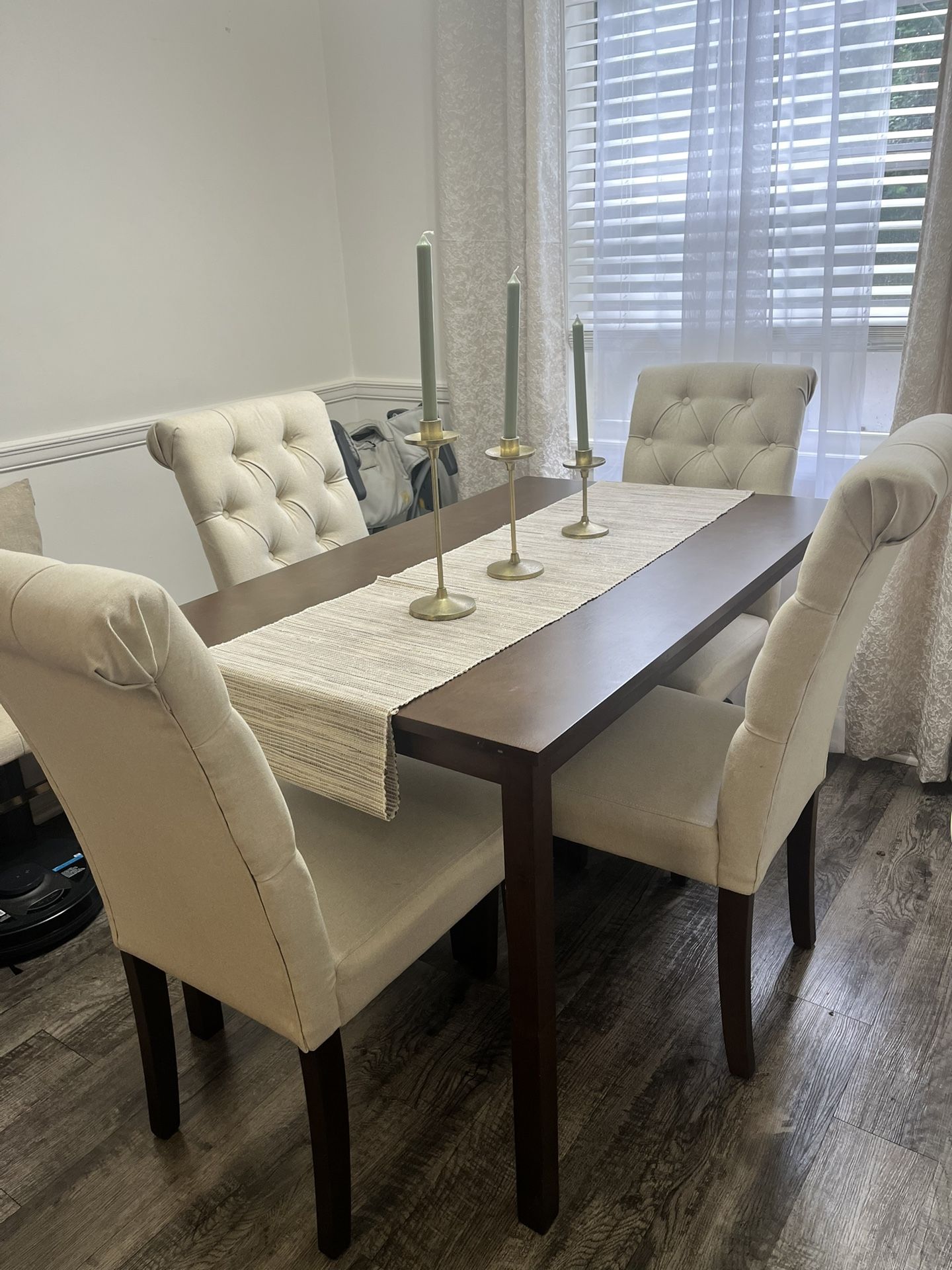 Dining Table With 4 Chairs
