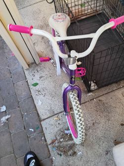 Girls huffy bike