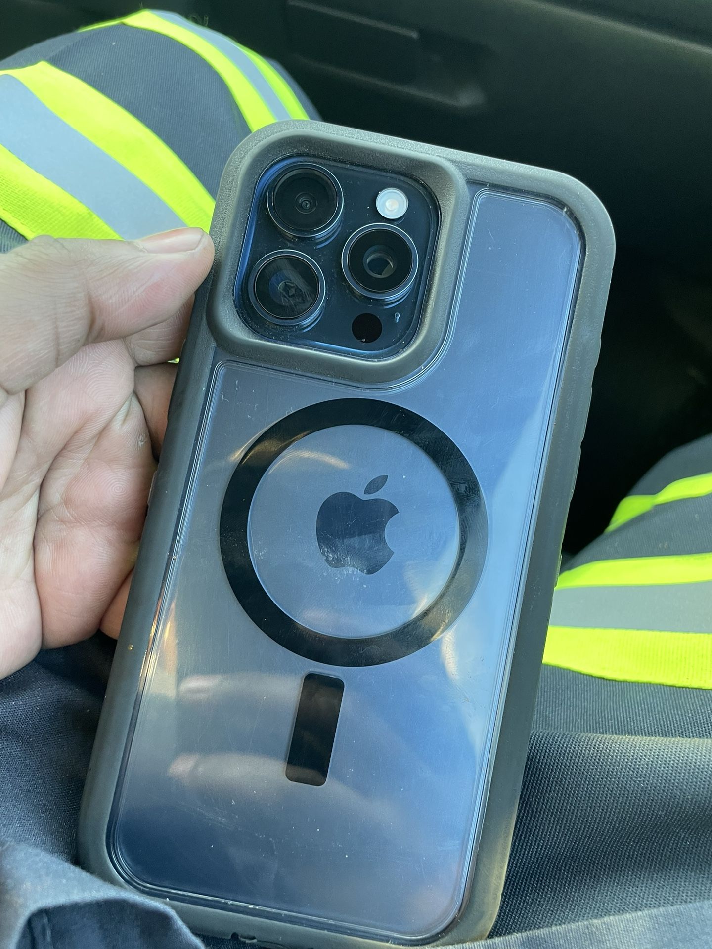 Unlocked iPhone 15 Pro Max 256g