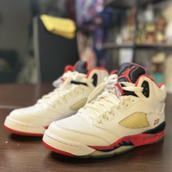 Jordan’s Size 5.5y 