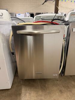 KitchenAid Stainless Steel Built-In Dishwasher