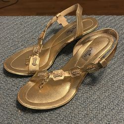 Womans Metro open toe heels size 5
