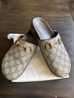 Women’s Gucci mule with Horsebit