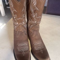 Boots 6.5