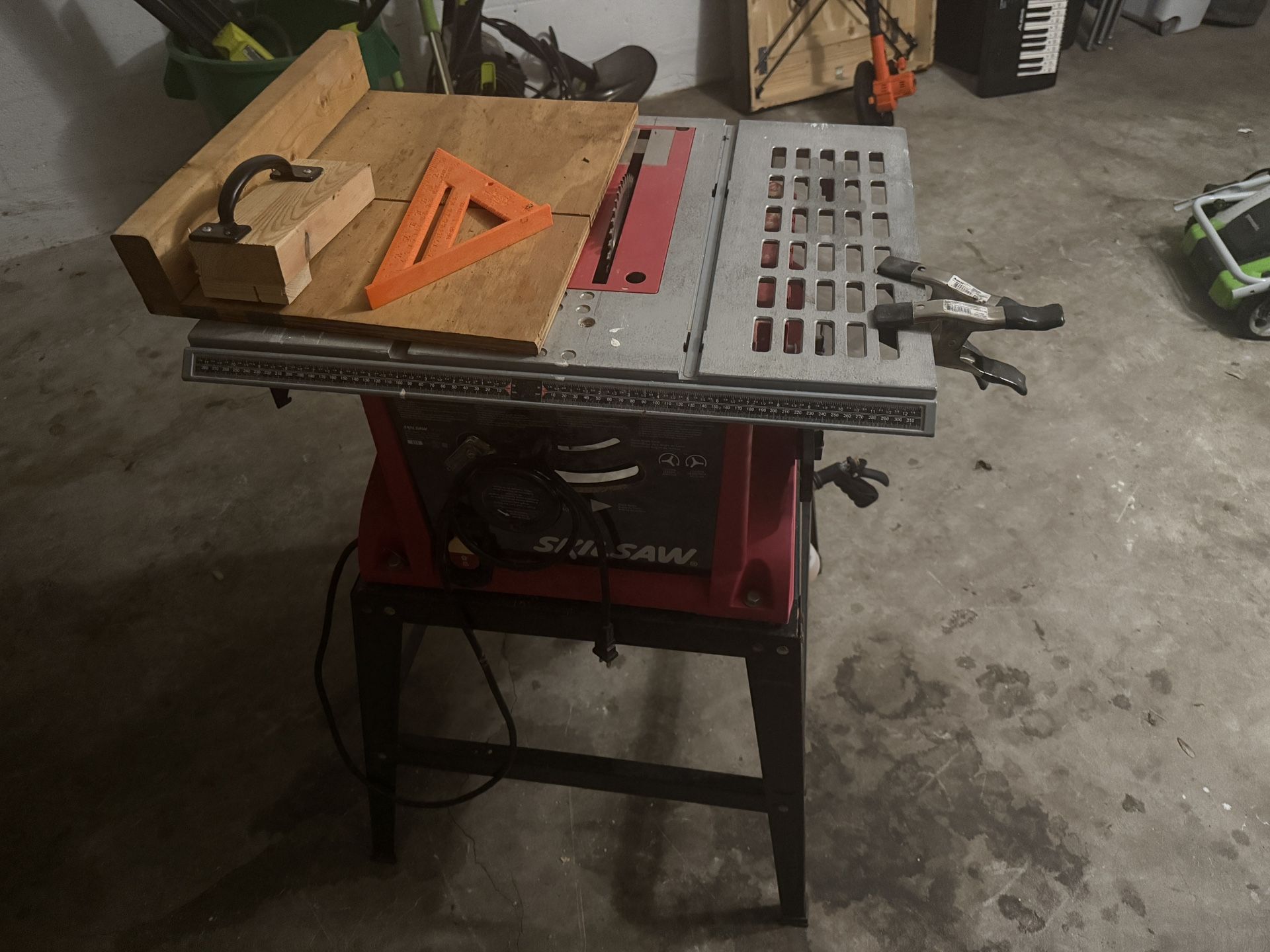 Extras With Table Saw