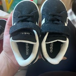Adidas Toddler Shoes Size 6
