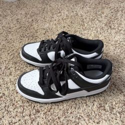 Nike dunk low sneakers