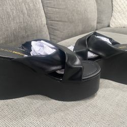 Fashion Nova Wedge Sandals !