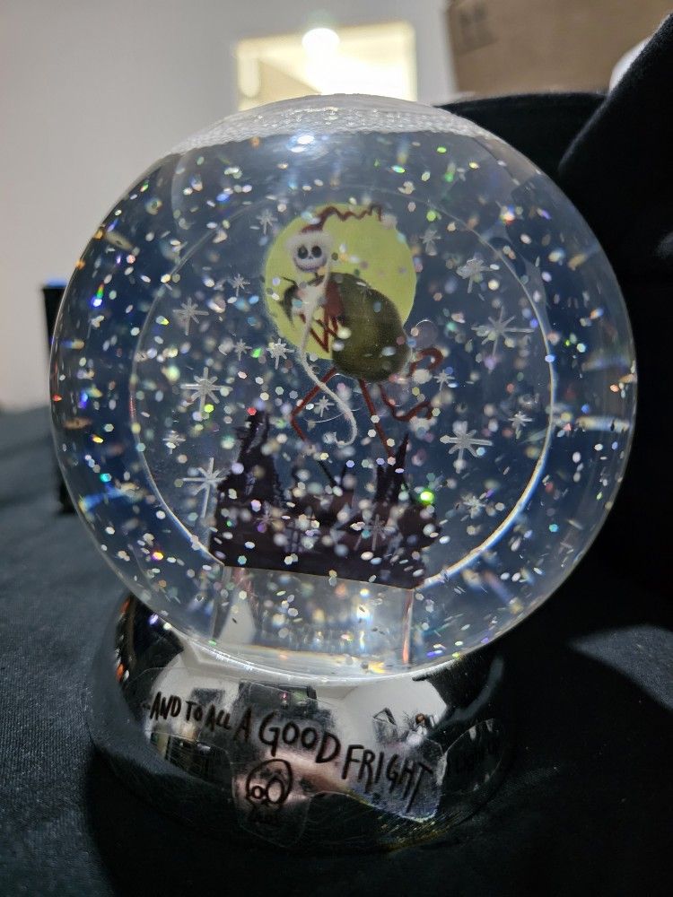 Dept 56 Water Snow Globe Dazzler Nightmare Before Christmas Lighted Night Light New