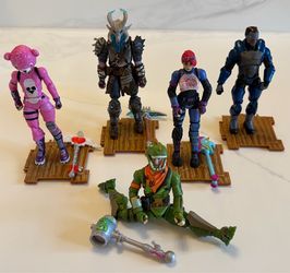 Fortnite Squad Mode 4-Figure Pack Action Figures