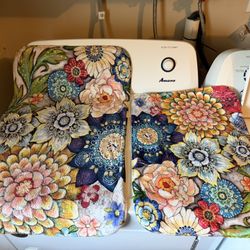 Laurel Home, Boho Memory Foam Rugs Set Of Two Near New