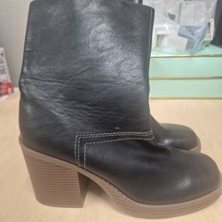 Sun + Stone Women's Denverr Square Toe Block Heel Booties in black. 