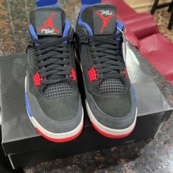 Jordan Retro 4’s Size 10.5