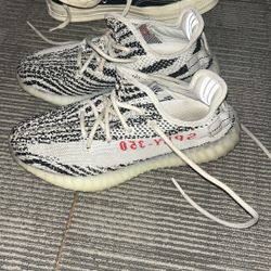 YEEZY 350 BOOST ZEBRA (price Is Not Firm)