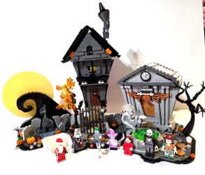 LEGO set The Nightmare Before Christmas 21351 NO BOX PIECES ONLY