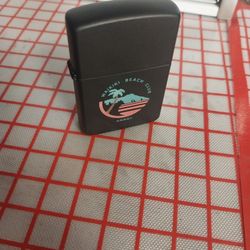 Zippo Loghter Black Waikiki Beach Hawaii 