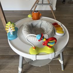 Skip Hop Activity Center 