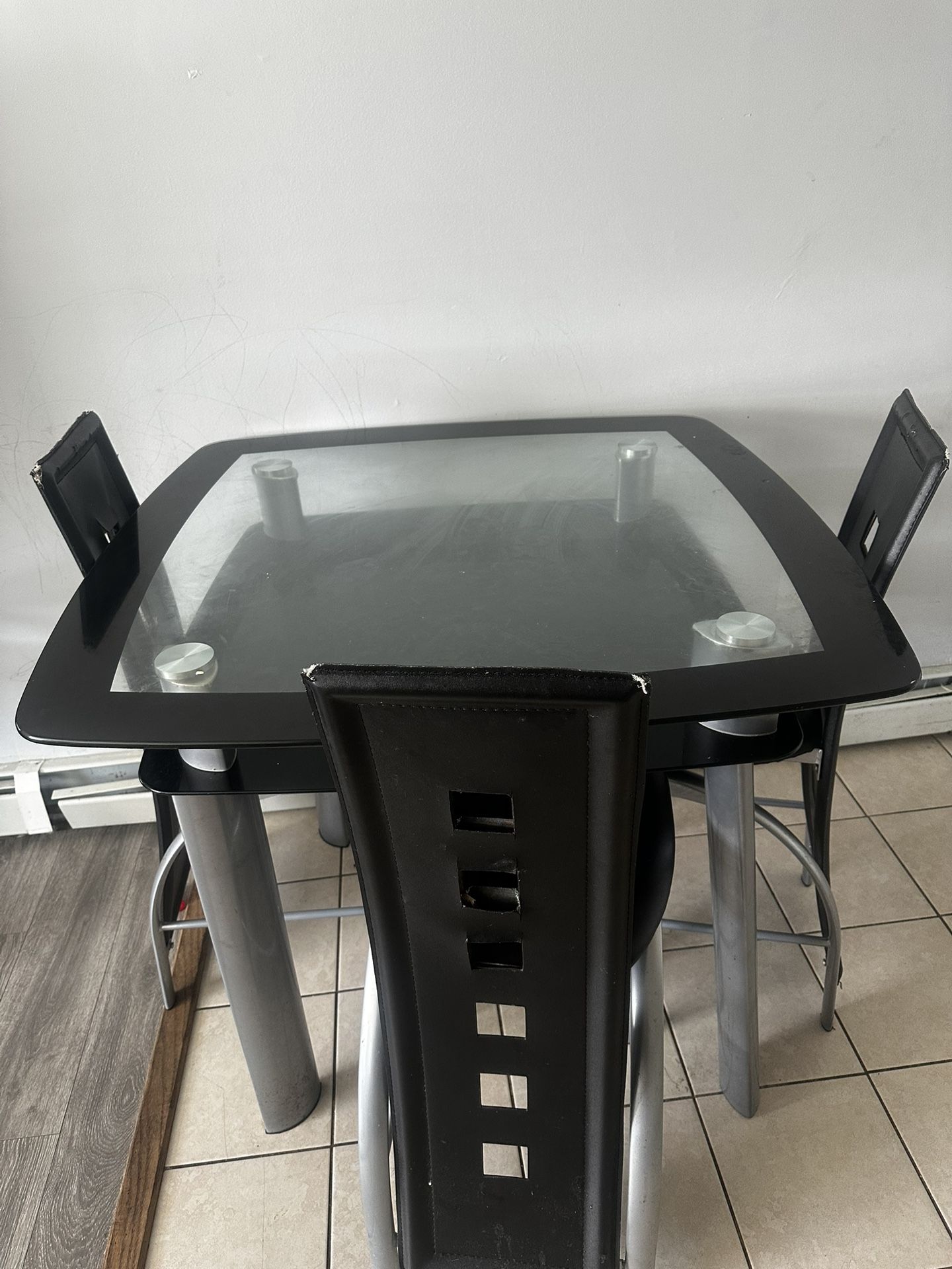 Dinning Room Table