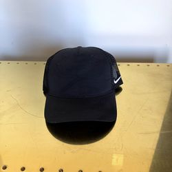 Nike Golf Trucker Hat Black M/L – New With Tags