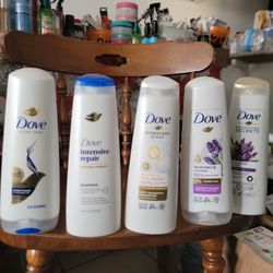 Tres Dove Shampoo DE 12.oz Y Dos Acondicionadores Por $20