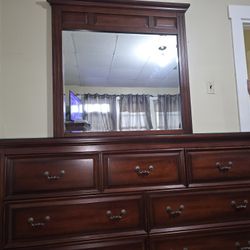 5 Piece Cherry Wood Bedroom Set