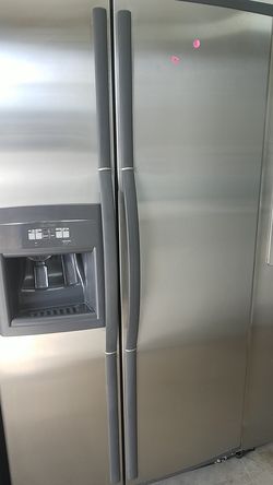 Refrigerator ice maker