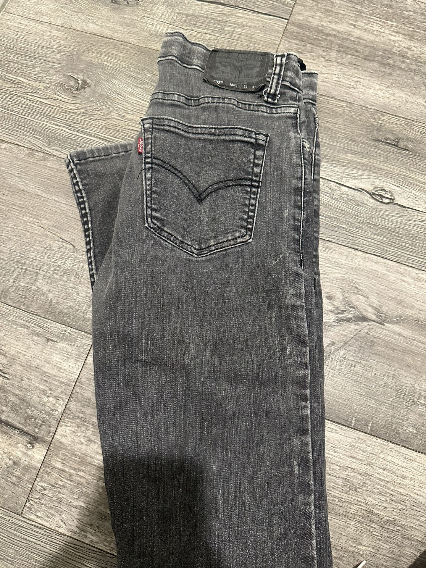 Levis