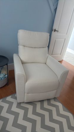 Off white chair