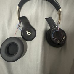 Fully Broken Beats Gold And Black