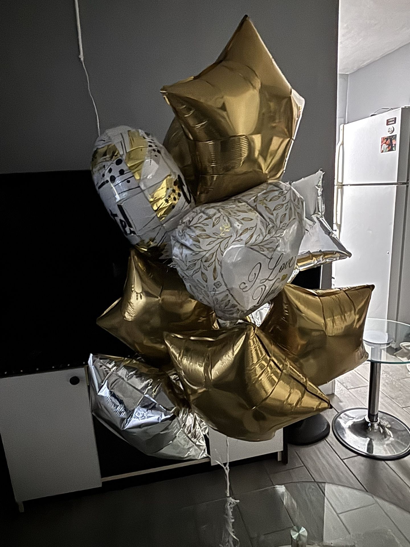 Free balloons
