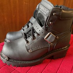 Carolina Women’s Boots Size 6