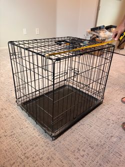 Dog Crate in EXCELLENT Condition For Sale