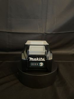 Makita 40v Max XGT 4.ah Battery 
