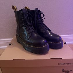 Dr Martins Platformed Boots Jadon