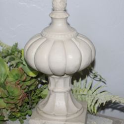 Heavy Ornate Shabby French Country Cottage Statuary Decor Finial