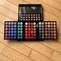 Beauty Gems Eyeshadow/ Lip Gloss Palette