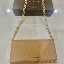 Gucci Wallet On Chain 